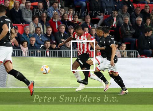 Eindhoven, 20 Oktober 2018 Kompetitiewedstrijd PSV-SC Emmen, eindstand 6-0 Seizoen 2018-2019
Denzel Dumfries