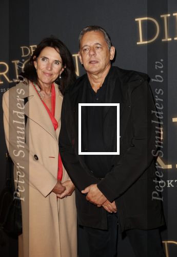 Amsterdam 23 oktober 2018
Premiere de dirigent in Tuschinski.
Dick Maas en partner Esmee Lammers