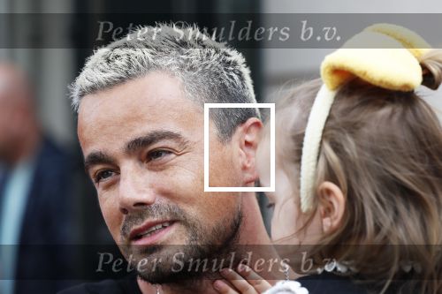 Den Haag 14 oktober 2018
Premiere Woezel en pip in koninklijke schouwburg Den haag. Dinand en Lucy Woesthoff kwam met hun 2 jongste kinderen.