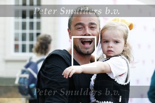 Den Haag 14 oktober 2018
Premiere Woezel en pip in koninklijke schouwburg Den haag. Dinand en Lucy Woesthoff kwam met hun 2 jongste kinderen.