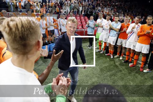 Amsterdam 13 oktober 2018
Nederland - Duitsland in de Johan Cruijff arens . eindstand 3-0
Na de Wedstrijd werden Dirk Kuyt en Rafael v d Vaart  gehuldigd. Dirk had zijn vrouw Gertrude en kinderen meegenomen. Rafael had zijn vriendin Estavan Polman en zijn kinderen Damian en Jesslynn meegenomen . Ook zijn ouders en schoonouders waren erbij.