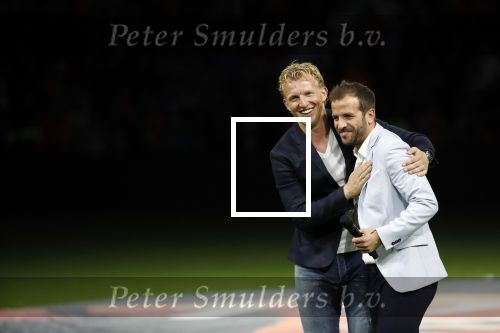 Amsterdam 13 oktober 2018
Nederland - Duitsland in de Johan Cruijff arens . eindstand 3-0
Na de Wedstrijd werden Dirk Kuyt en Rafael v d Vaart  gehuldigd. Dirk had zijn vrouw Gertrude en kinderen meegenomen. Rafael had zijn vriendin Estavan Polman en zijn kinderen Damian en Jesslynn meegenomen . Ook zijn ouders en schoonouders waren erbij.