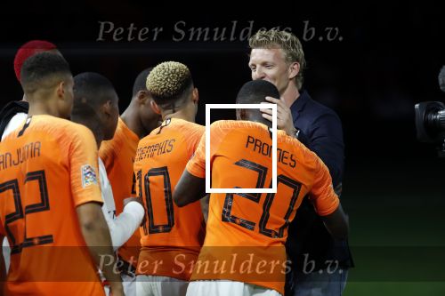 Amsterdam 13 oktober 2018
Nederland - Duitsland in de Johan Cruijff arens . eindstand 3-0
Na de Wedstrijd werden Dirk Kuyt en Rafael v d Vaart  gehuldigd. Dirk had zijn vrouw Gertrude en kinderen meegenomen. Rafael had zijn vriendin Estavan Polman en zijn kinderen Damian en Jesslynn meegenomen . Ook zijn ouders en schoonouders waren erbij.