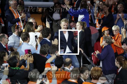 Amsterdam 13 oktober 2018
Nederland - Duitsland in de Johan Cruijff arens . eindstand 3-0
Na de Wedstrijd werden Dirk Kuyt en Rafael v d Vaart  gehuldigd. Dirk had zijn vrouw Gertrude en kinderen meegenomen. Rafael had zijn vriendin Estavan Polman en zijn kinderen Damian en Jesslynn meegenomen . Ook zijn ouders en schoonouders waren erbij.