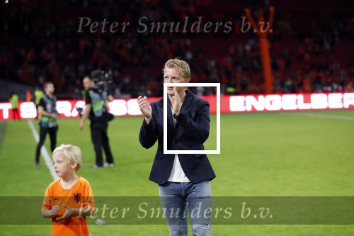 Amsterdam 13 oktober 2018
Nederland - Duitsland in de Johan Cruijff arens . eindstand 3-0
Na de Wedstrijd werden Dirk Kuyt en Rafael v d Vaart  gehuldigd. Dirk had zijn vrouw Gertrude en kinderen meegenomen. Rafael had zijn vriendin Estavan Polman en zijn kinderen Damian en Jesslynn meegenomen . Ook zijn ouders en schoonouders waren erbij.