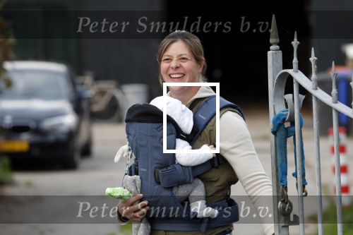 Wijdewormer 19 oktober 2018
Marnix Knetemann aan het werk op zijn boerderij. Zij zus Elise komt op bezoek met haar pas geboren baby.