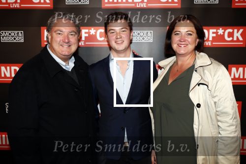 Amsterdam 25 oktober 2018
Premiere Victor Mids in AFAS live. Erwin v Lambaart met vrouw en zoon