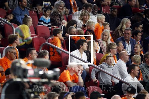Amsterdam 13 oktober 2018
Nederland - Duitsland in de Johan Cruijff arens . eindstand 3-0
Na de Wedstrijd werden Dirk Kuyt en Rafael v d Vaart  gehuldigd. Dirk had zijn vrouw Gertrude en kinderen meegenomen. Rafael had zijn vriendin Estavan Polman en zijn kinderen Damian en Jesslynn meegenomen . Ook zijn ouders en schoonouders waren erbij.