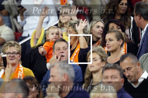 Amsterdam 13 oktober 2018
Nederland - Duitsland in de Johan Cruijff arens . eindstand 3-0
Na de Wedstrijd werden Dirk Kuyt en Rafael v d Vaart  gehuldigd. Dirk had zijn vrouw Gertrude en kinderen meegenomen. Rafael had zijn vriendin Estavan Polman en zijn kinderen Damian en Jesslynn meegenomen . Ook zijn ouders en schoonouders waren erbij.