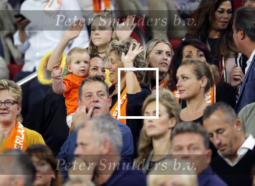 Amsterdam 13 oktober 2018
Nederland - Duitsland in de Johan Cruijff arens . eindstand 3-0
Na de Wedstrijd werden Dirk Kuyt en Rafael v d Vaart  gehuldigd. Dirk had zijn vrouw Gertrude en kinderen meegenomen. Rafael had zijn vriendin Estavan Polman en zijn kinderen Damian en Jesslynn meegenomen . Ook zijn ouders en schoonouders waren erbij.