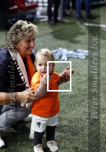 Amsterdam 13 oktober 2018
Nederland - Duitsland in de Johan Cruijff arens . eindstand 3-0
Na de Wedstrijd werden Dirk Kuyt en Rafael v d Vaart  gehuldigd. Dirk had zijn vrouw Gertrude en kinderen meegenomen. Rafael had zijn vriendin Estavan Polman en zijn kinderen Damian en Jesslynn meegenomen . Ook zijn ouders en schoonouders waren erbij.