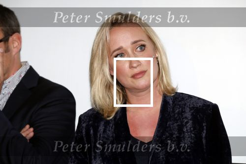 Amsterdam 23 oktober 2018
Boekpresentatie van Antoinette Scheulderman in de soho House . Eva Jinek overhandigt haar het eerste boek.