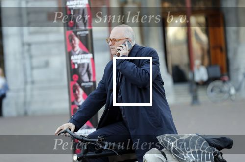 Amsterdam 16 oktober 2018
Felix Rottenberg bellend op de fiets.
