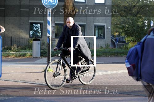 Amsterdam 16 oktober 2018
Felix Rottenberg bellend op de fiets.