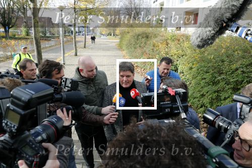 Amsterdam 13 november 2018
Frank Masmeijer komt met zijn advocaat Carry Knoops aan bij de rechtbank. Heel veel pers vangt hem op. Hij wordt daarna meteen uitgeleverd aan Belgie.