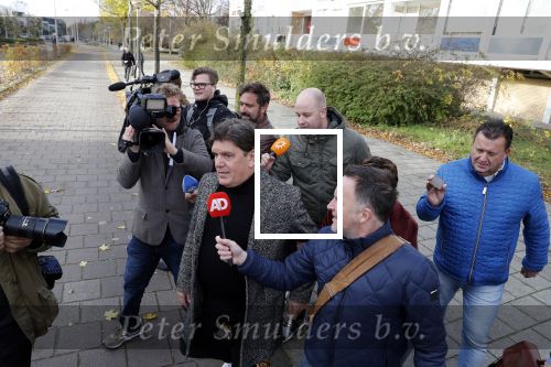 Amsterdam 13 november 2018
Frank Masmeijer komt met zijn advocaat Carry Knoops aan bij de rechtbank. Heel veel pers vangt hem op. Hij wordt daarna meteen uitgeleverd aan Belgie.