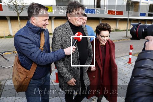 Amsterdam 13 november 2018
Frank Masmeijer komt met zijn advocaat Carry Knoops aan bij de rechtbank. Heel veel pers vangt hem op. Hij wordt daarna meteen uitgeleverd aan Belgie.