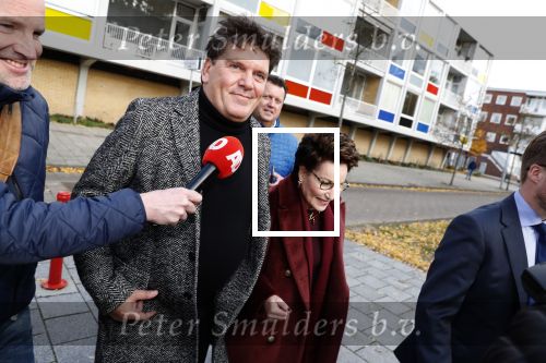 Amsterdam 13 november 2018
Frank Masmeijer komt met zijn advocaat Carry Knoops aan bij de rechtbank. Heel veel pers vangt hem op. Hij wordt daarna meteen uitgeleverd aan Belgie.