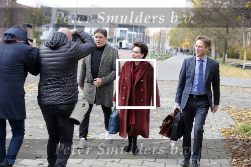 Amsterdam 13 november 2018
Frank Masmeijer komt met zijn advocaat Carry Knoops aan bij de rechtbank. Heel veel pers vangt hem op. Hij wordt daarna meteen uitgeleverd aan Belgie.