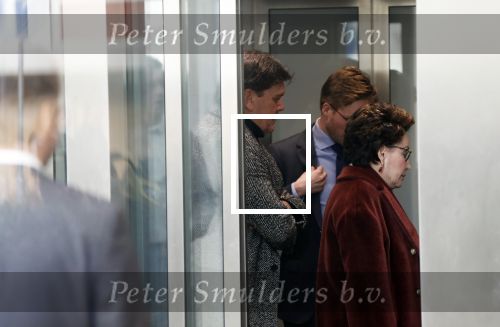 Amsterdam 13 november 2018
Frank Masmeijer komt met zijn advocaat Carry Knoops aan bij de rechtbank. Heel veel pers vangt hem op. Hij wordt daarna meteen uitgeleverd aan Belgie.