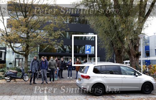Amsterdam 13 november 2018
Frank Masmeijer komt met zijn advocaat Carry Knoops aan bij de rechtbank. Heel veel pers vangt hem op. Hij wordt daarna meteen uitgeleverd aan Belgie.