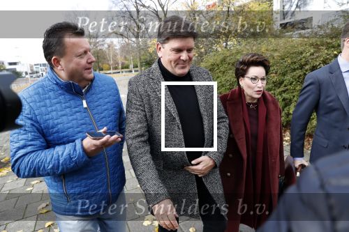 Amsterdam 13 november 2018
Frank Masmeijer komt met zijn advocaat Carry Knoops aan bij de rechtbank. Heel veel pers vangt hem op. Hij wordt daarna meteen uitgeleverd aan Belgie. Edwin Bredius