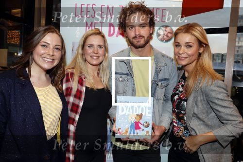 Amstelveen 9 november 2018
Boekpresentatie Jim Bakkum en Kirsten Michel . Froukje de Both kwam met haar dochter