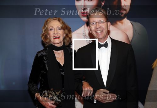 Amsterdam 22 augustus 2018
Premiere Evita in carre. Gerrie v d Klei met een kennis