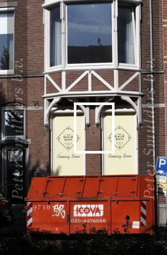 Amsterdam 16 oktober 2018
Gordon opent binnenkort een burger restaurant (the burger room) naast Blushing . Daarboven gaat hij 3 apparrtementen bouwen .