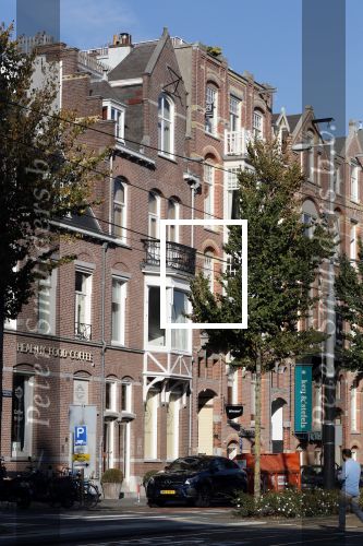 Amsterdam 16 oktober 2018
Gordon opent binnenkort een burger restaurant (the burger room) naast Blushing . Daarboven gaat hij 3 apparrtementen bouwen .