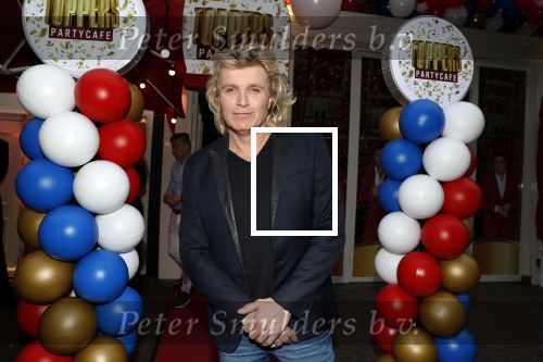 Amsterdam 5 november 2018
Opening Toppers party cafe met Jan Smit Jeroen v d Boom Rene Froger en Gerard Joling.. Hans Klok