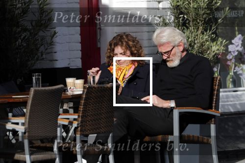 Amsterdam 3 oktober 2018
Henriette Tol met man op terras.