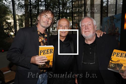 Hilversum 8 oktober 2018
Boek presentatie Peter Koelewijn bij wisseloord studioâ€™s. Het boek is geschreven door Tjerk Lammers. jan Smeets