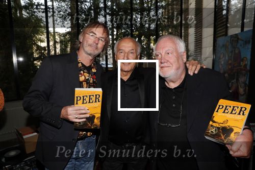 Hilversum 8 oktober 2018
Boek presentatie Peter Koelewijn bij wisseloord studioâ€™s. Het boek is geschreven door Tjerk Lammers. jan Smeets