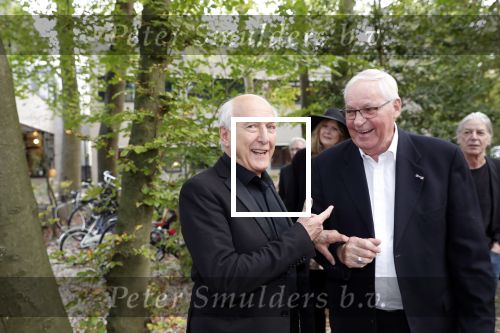 Hilversum 8 oktober 2018
Boek presentatie Peter Koelewijn bij wisseloord studioï¿½s. Het boek is geschreven door Tjerk Lammers.
Jan Smeets en Peter Koelewijn