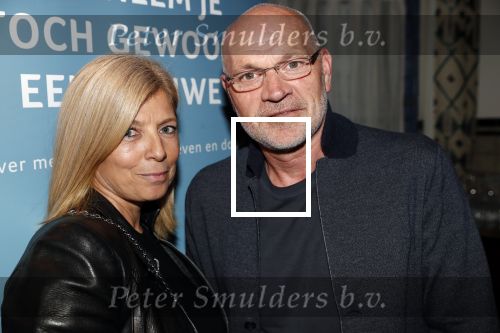 Amsterdam 23 oktober 2018
Boekpresentatie van Antoinette Scheulderman in de soho House . Eva Jinek overhandigt haar het eerste boek. Jan Wouters met zijn vrouw
