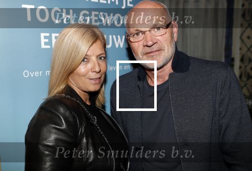 Amsterdam 23 oktober 2018
Boekpresentatie van Antoinette Scheulderman in de soho House . Eva Jinek overhandigt haar het eerste boek. Jan Wouters met zijn vrouw