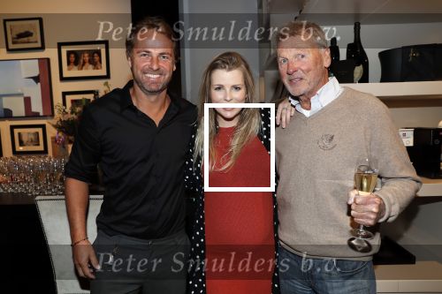 Amsterdam 30 oktober 2018
Boekpresentatie Kelly Weekers. Haar man John Ewbank reikte het eerste boek uit. Jennifer Ewbank zwanger met haar vader