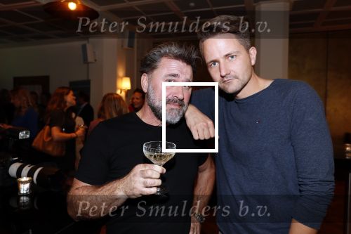 Amsterdam 23 oktober 2018
Boekpresentatie van Antoinette Scheulderman in de soho House . Eva Jinek overhandigt haar het eerste boek.ROBIN VAN LONKHUIJSEN en Jerry Lampen