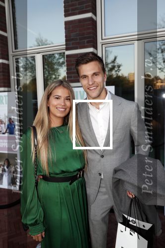 Amsterdam 4 oktober 2018
Gala ten bate van het Kluivert Dog rescue center op Curacao (patrick en Rosanna Kluivert) in het Pescana Hotel. Joel Veltman met zijn vrouw