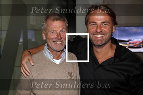 Amsterdam 30 oktober 2018
Boekpresentatie Kelly Weekers. Haar man John Ewbank reikte het eerste boek uit. John Ewbank met zijn vader