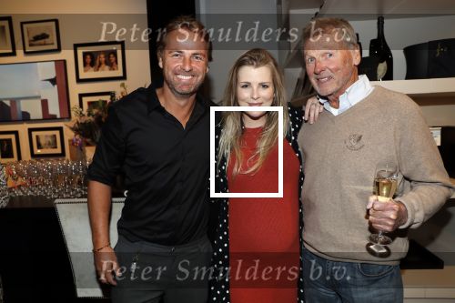 Amsterdam 30 oktober 2018
Boekpresentatie Kelly Weekers. Haar man John Ewbank reikte het eerste boek uit. Jennifer Ewbank zwanger met haar vader