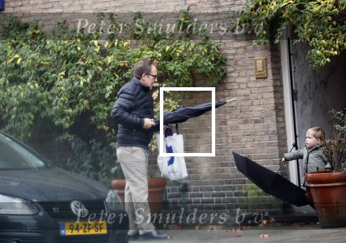 Amsterdam november 2018
Joost Nijsen heeft een relatie met de ex van Joost Zwagerman Maaike Pereboom. Maaike heeft een zoontje van Joost Zwagerman. Joost Nijsen woont in een huis in Amsterdam zuid.