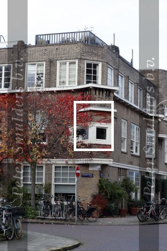 Amsterdam november 2018
Joost Nijsen heeft een relatie met de ex van Joost Zwagerman Maaike Pereboom. Maaike heeft een zoontje van Joost Zwagerman. Joost Nijsen woont in een huis in Amsterdam zuid.