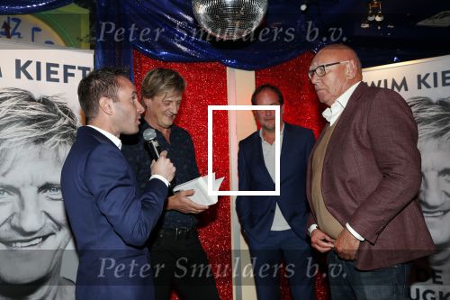 Amsterdam 30 oktober 2018
Boekpresentatie boek Wim Kieft geschreven door Michiel v Egmond. Kees Jansma krijgt het eerste boek