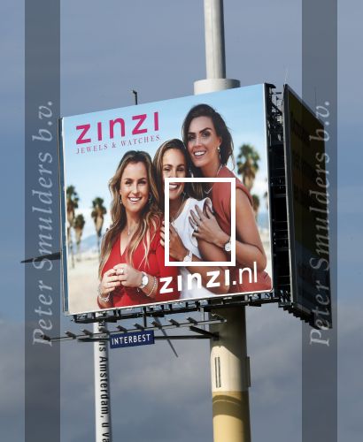 Zaandam oktober 2018
Zinzi reclame met oa Kim Feenstra en Fatima Moreiro de melo