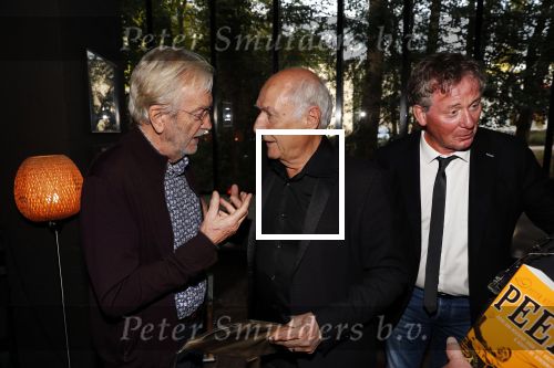 Hilversum 8 oktober 2018
Boek presentatie Peter Koelewijn bij wisseloord studioâ€™s. Het boek is geschreven door Tjerk Lammers.