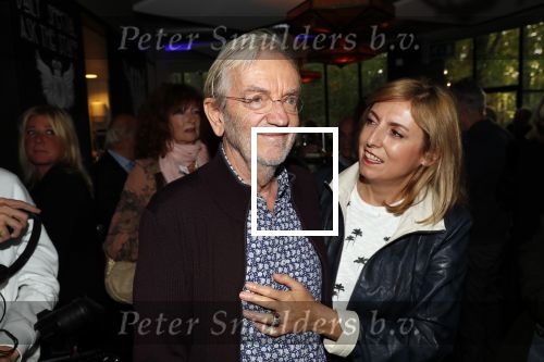 Hilversum 8 oktober 2018
Boek presentatie Peter Koelewijn bij wisseloord studioï¿½s. Het boek is geschreven door Tjerk Lammers.
Lex Harding en partner