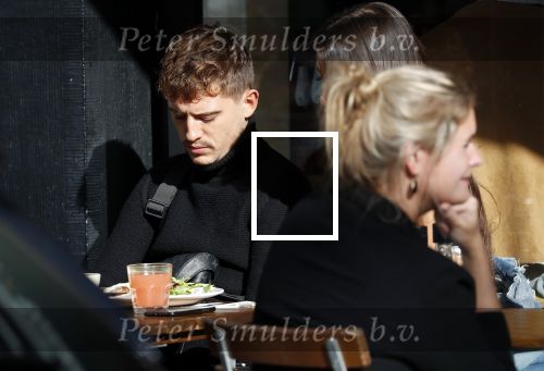 Amsterdam 17 oktober 2018
Lil Kleine met zijn vriendin Jamie Vaes bij le pain Quotidien
