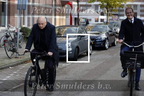 Amsterdam 27 oktober 2018
Lodewijk Asscher en Felix Rottenberg op de fiets.